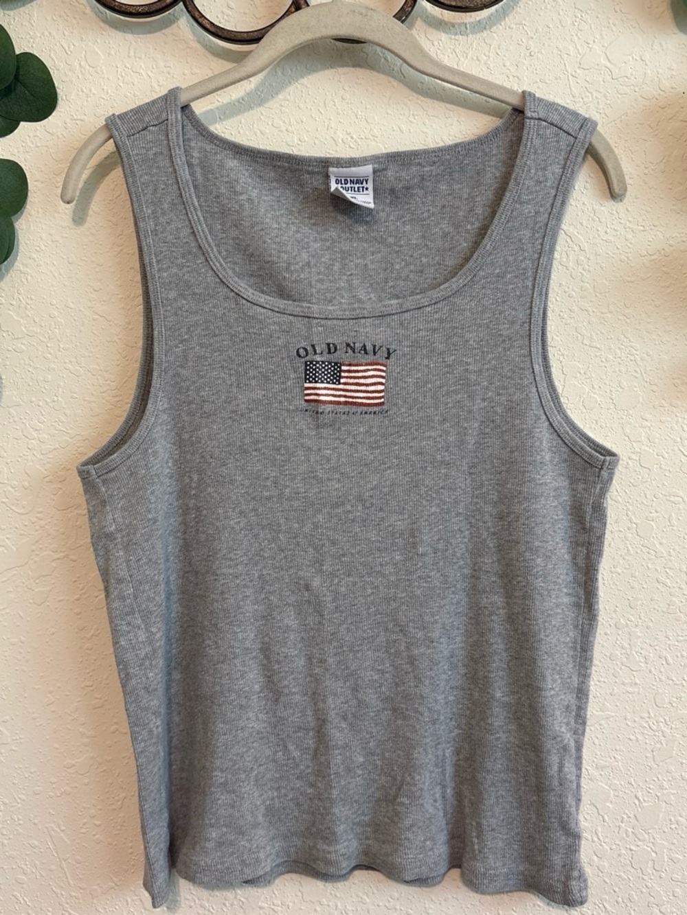 Vintage Y2K Old Navy USA Flag Tank Top✨